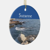 Ocean Lovers Blue Sea und Rocks Add Name Christmas Keramik Ornament (Rechts)