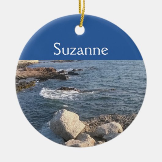 Ocean Lovers Blue Sea und Rocks Add Name Christmas Keramik Ornament (Vorne)