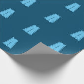 Ocean & Sky Blue Initial Monogram Calligraphy Chic Geschenkpapier (Ecke)