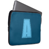 Ocean & Sky Blue Initial Monogram Calligraphy Chic Laptopschutzhülle (Vorne Rechts)