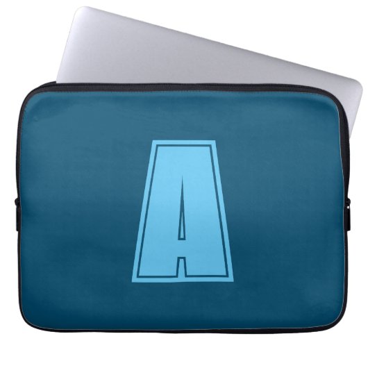 Ocean & Sky Blue Initial Monogram Calligraphy Chic Laptopschutzhülle (Vorderseite)