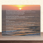 Ocean Sunrise Desiderata Plaque Fotoplatte<br><div class="desc">Diese 10 x 8 cm inspirierende Tafel hat ein fotografisches Bild des wunderschönen, majestätischen Atlantiks bei Sonnenaufgang und ist mit Max Erhmanns Gedicht "Desiderata" von 1927 über Glück bedruckt. Sie können das Bild des Texteüberlagers entfernen und den Hintergrund auf Wunsch mit einem anderen Text Ihrer Wahl personalisieren. Gutes Geschenk für...</div>