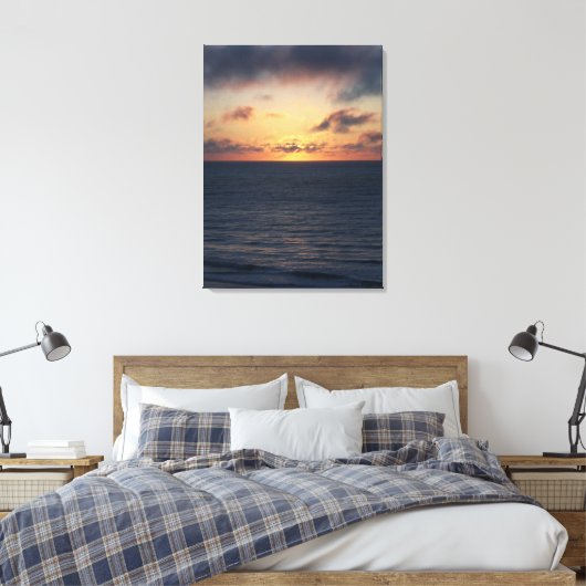 Ocean Sunrise II Leinwanddruck (Insitu (Schlafzimmer))