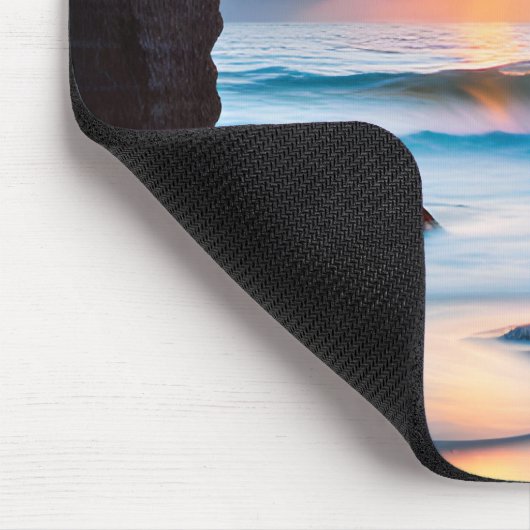 Ocean Sunrise mit Brick Tunnel Mousepad (Ecke)