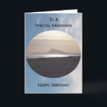 Ocean Sunrise Personalisiert Grandson Geburtstag Karte<br><div class="desc">Grußkarte Ozean Sonnenaufgang Enkel Geburtstagskarte. Passen Sie diese Geburtstagskarte mit jedem beliebigen Text an und lassen Sie sie dann ausdrucken und an Sie senden oder laden Sie sie sofort auf Ihr Mobiltelefon herunter. Wenn Sie Hilfe bei der Anpassung benötigen, kontaktieren Sie uns über den Link auf dieser Seite. Meeresfotografie personalisierte...</div>