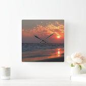 Ocean Sunset - Oak Island, NC Quadratische Wanduhr (Zuhause)