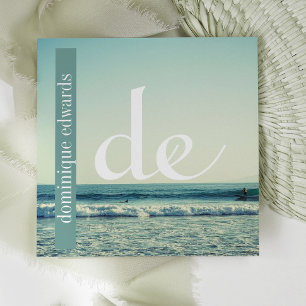 Ocean Wave QR Beruflich Monogram White Quadratische Visitenkarte