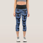 Ocean Wave Whale Schwanz Silhouette Capri Leggings (Vorderseite)