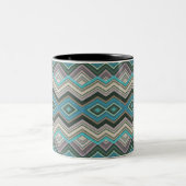 Ocean Waves Zig Zags & Stripes Zweifarbige Tasse (Mittel)