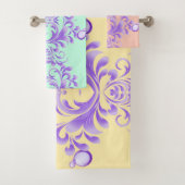 Oceanic Bloom: Lila Wave Harmony / Stilvolle Kunst Badhandtuch Set (Insitu)