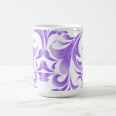 Oceanic Bloom: Lila Wave Harmony / Stilvolle Kunst Kaffeetasse (Mittel)