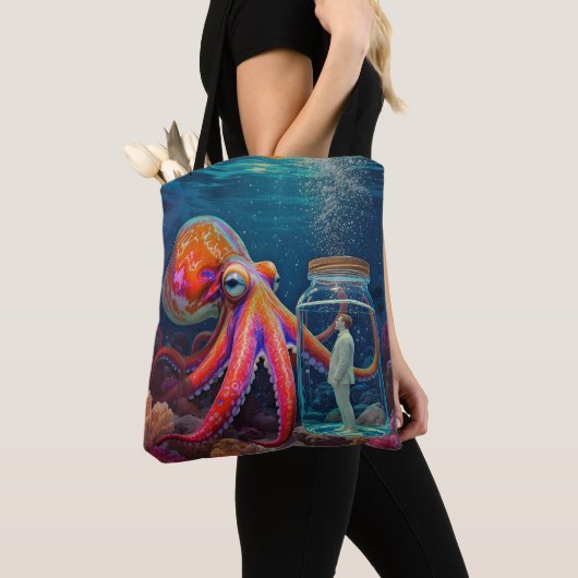 "Ocean's Silent Captive" - Octopus Portrait Tasche (Von Nahem)