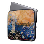 Oceanside Graffiti Laptopschutzhülle (Vorderseite Links)