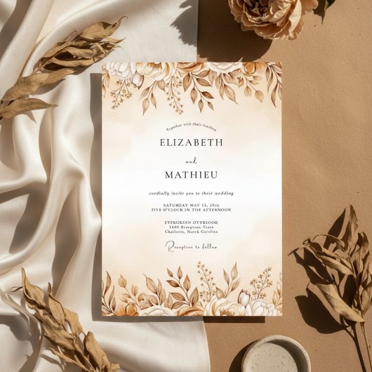 Ocker Ätherische Blumige Hochzeit Einladung