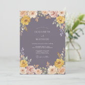 Ockerfarbene florale Hochzeit mit Wirbel Einladung (Stehend Vorderseite)