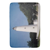 Ocracoke-Leuchtturm Badematte (Vorderseite Vertikal)