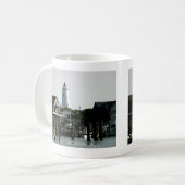 Ocracoke Leuchtturm vom Hafen Kaffeetasse (Vorderseite Links)