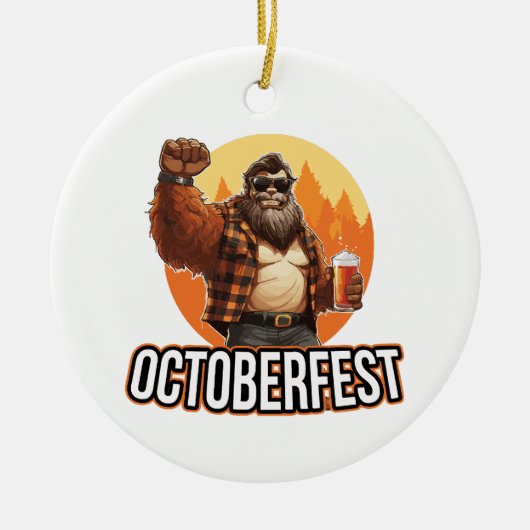 Octoberfest Bigfoot Keramik Ornament (Vorne)