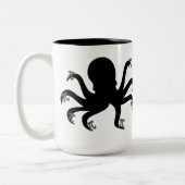 Octopi Pi Day Zweifarbige Tasse (Links)