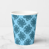 Octopus auf blauem Muster Pappbecher (Vorderseite)