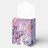 Ode to Liebe Gefallen Box von Adiela Akoo Geschenkschachtel (Geöffnet)