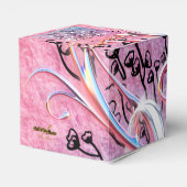 Ode to Liebe Gefallen Box von Adiela Akoo Geschenkschachtel (Rückseite)