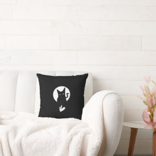 Ode zur Liebe Katzenwirbelkissen von Adiela Akoo Kissen