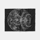 Odin und seins ravens Huginn und Muninn Fleecedecke (Vorderseite (Horizontal))