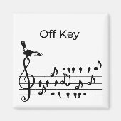 Off Key, Toucan, der Singvögel verbindet Magnet (Vorne)