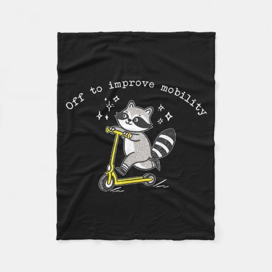 Off To Improve Mobility Funny Raccoon Pt Physical Fleecedecke (Vorderseite)