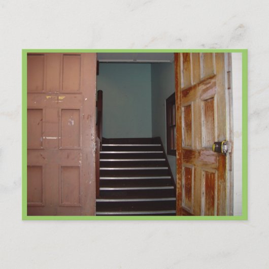 Offene Tür und Treppe zur Cameron Hall in Univers Postkarte (Vorderseite)