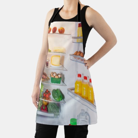 Offener Kühlschrank mit Essen Schürze (InSitu)