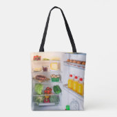 Offener Kühlschrank mit Essen Tasche (Rückseite)