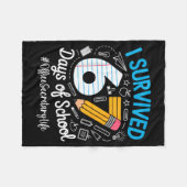 Office Secretary Survived 67 Days Of School Humor  Fleecedecke (Vorderseite (Horizontal))