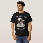 Officially Done With Love Skeleton Cupid Design T-Shirt (Vorne ganz)