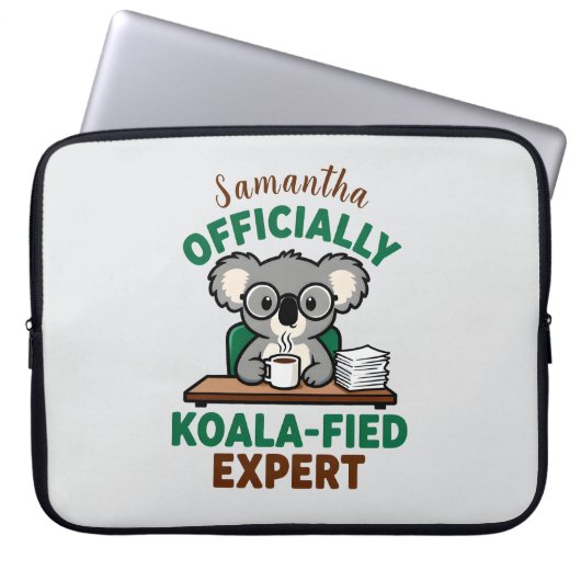 Officially Koala-fied Expert Funny Coffee Pun Laptopschutzhülle (Vorderseite)