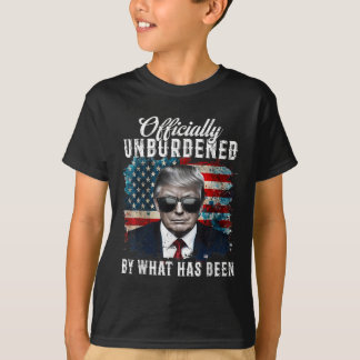 Offiziell unbelastet durch das, was Trump Victo wa T-Shirt