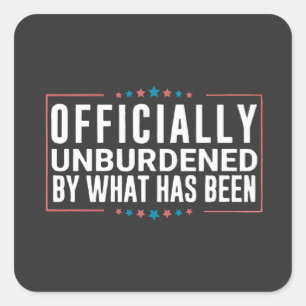 Offiziell unbelastet durch das, was Trump war Quadratischer Aufkleber