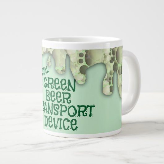 Offizieller Fun Green Beer Transport Device Toon Jumbo-Tasse (Vorderseite Rechts)