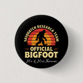 Offizielles Sasquatch Research Team: Bigfoot Jäger Button (Vorderseite)