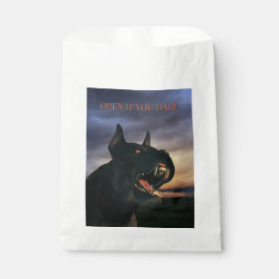 Öffne, wenn du wagst. Großer, schwarzer Hund Geschenktütchen