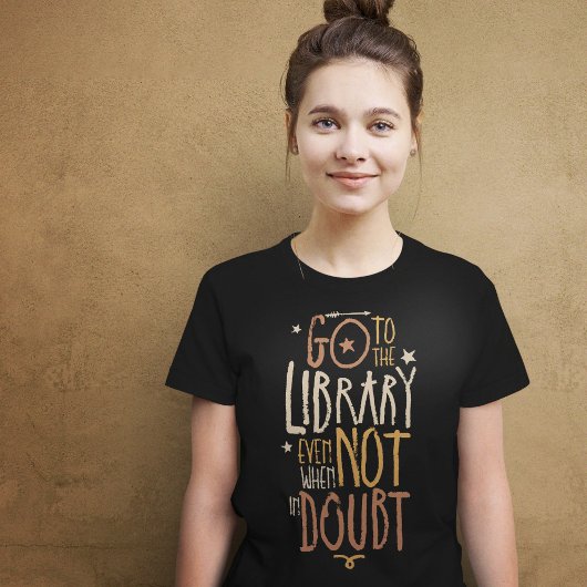 Öffnen Sie den T - Shirt Library Quote