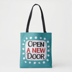 Öffnen Sie einen neuen Türbeutel. Tasche