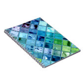 Öffnen Sie neuen vibrierenden ursprünglichen Notizblock (Rechte Seite)