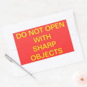 Öffnen Sie nicht mit Sharp-Objekten Rechteckiger Aufkleber (Umschlag)