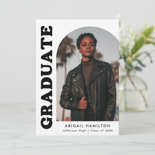 Offset Arch Black and White 4 Foto Abschluss Ankündigung (Stehend Vorderseite)