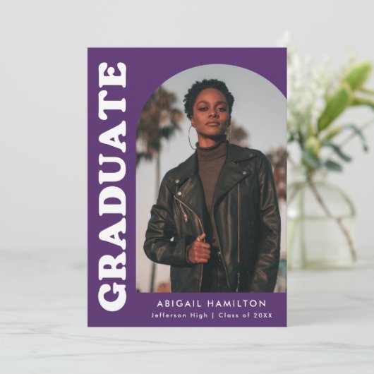 Offset Arch Lila Foto Graduation Party Einladung (Stehend Vorderseite)