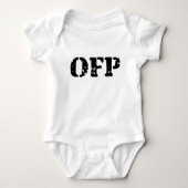 OFP BABY STRAMPLER (Vorderseite)