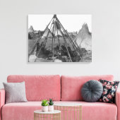Oglala Frauen und Kinder in Tipi Leinwanddruck (Insitu (Wohnzimmer))