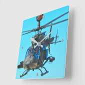 OH-58D KIOWA QUADRATISCHE WANDUHR (Winkel)